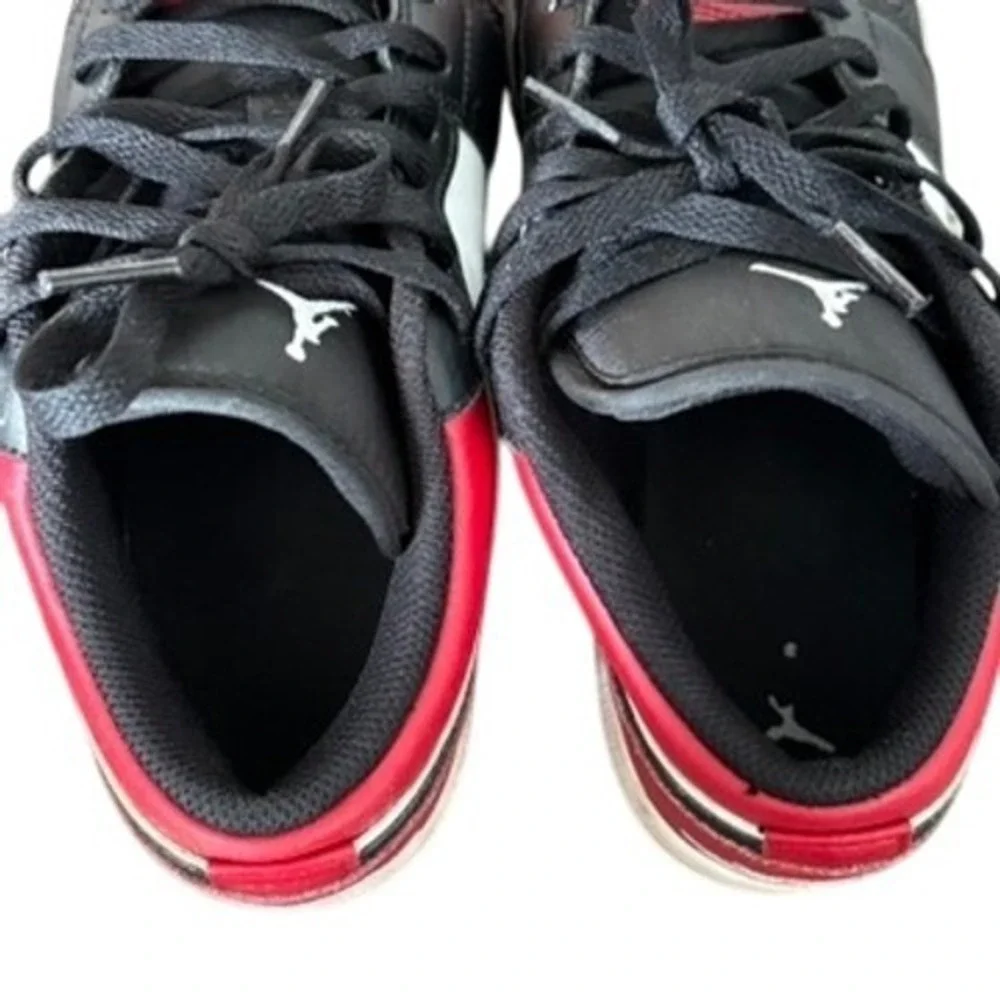 Nike Air Jordan 1 Low Bred Toe White Black Varsity Red Shoes 5.5Y 7 Women's‎